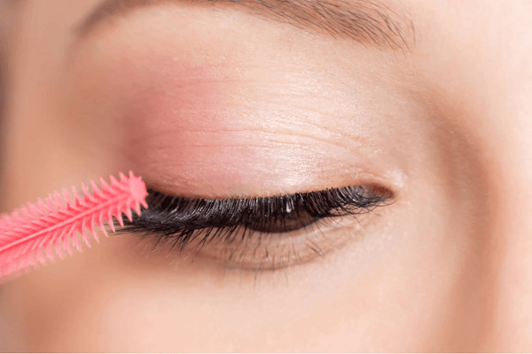 7 conseils pour le suivi des extensions de cils Master