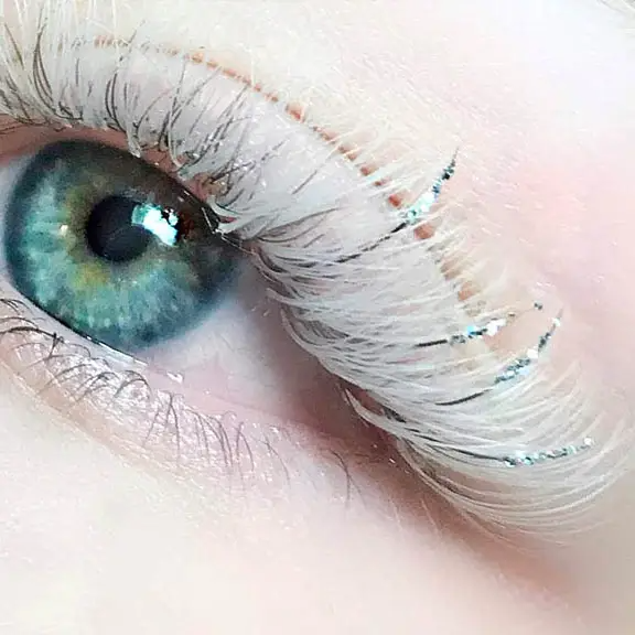 WHITE Promade/Wispy Fans 3D - 9D | .07 | 500 fans | for WHOLESALE Pre-order